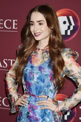 Lily Collins Poster 3857938