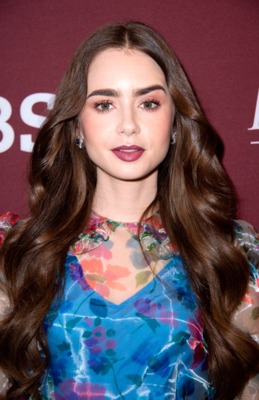 Lily Collins Poster 3857952