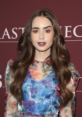 Lily Collins Poster 3857968