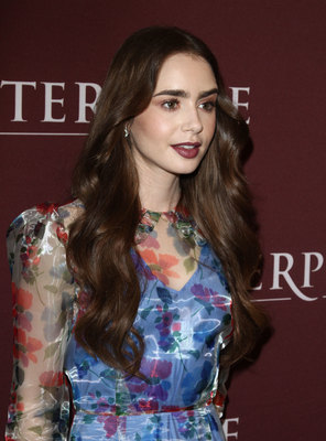 Lily Collins Poster 3857976