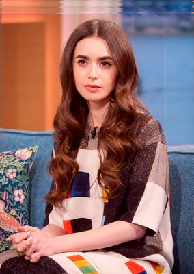 Lily Collins Poster 3857987