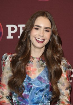 Lily Collins Poster 3858013