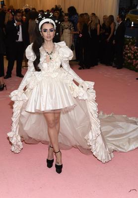 Lily Collins Poster 3858045