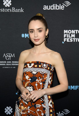 Lily Collins Poster 3858051