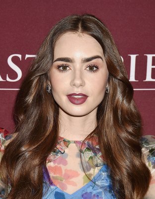 Lily Collins Poster 3858053