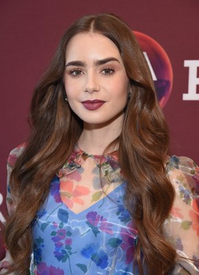 Lily Collins Poster 3858116