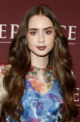 Lily Collins Poster 3858121