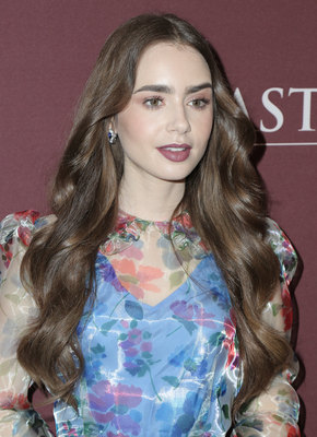 Lily Collins Poster 3858129