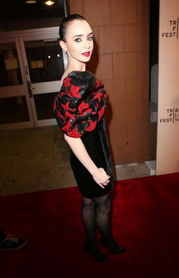 Lily Collins Poster 3858146