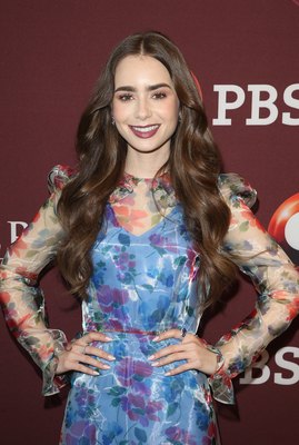 Lily Collins Poster 3858154