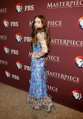 Lily Collins Poster 3858157