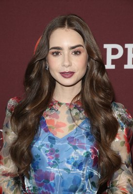 Lily Collins Poster 3858164