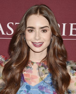 Lily Collins Poster 3858166