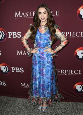 Lily Collins Poster 3858167