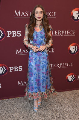 Lily Collins Poster 3858192