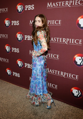 Lily Collins Poster 3858197