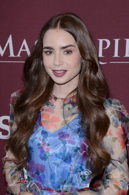 Lily Collins Poster 3858207