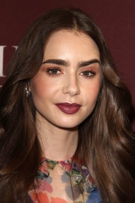 Lily Collins Poster 3858253