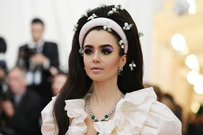 Lily Collins Poster 3858256