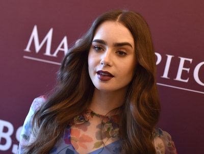 Lily Collins Poster 3858259