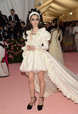 Lily Collins Poster 3858265