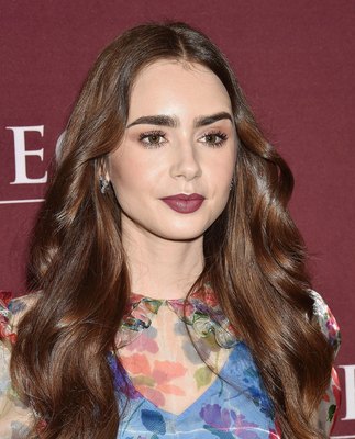 Lily Collins Poster 3858275