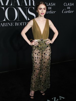 Lily Collins Poster 3878041