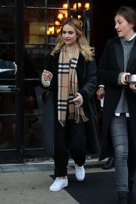 Lily James Poster 2927674