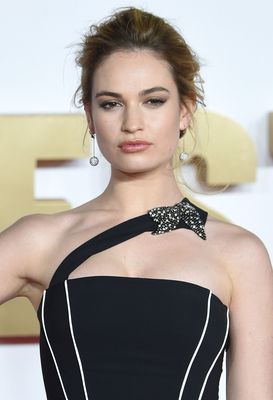 Lily James Poster 2927780