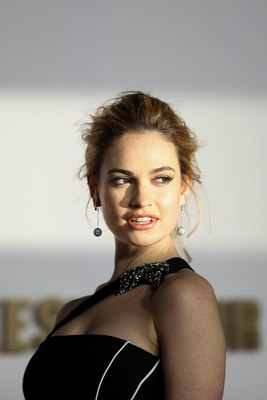 Lily James Poster 2927891