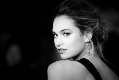 Lily James Poster 2927915