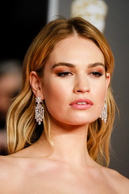 Lily James Poster 3210128