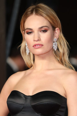 Lily James Poster 3210210