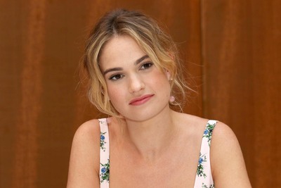 Lily James Poster 3737831