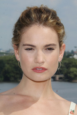 Lily James Poster 3790084