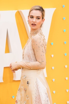 Lily James Poster 3857579