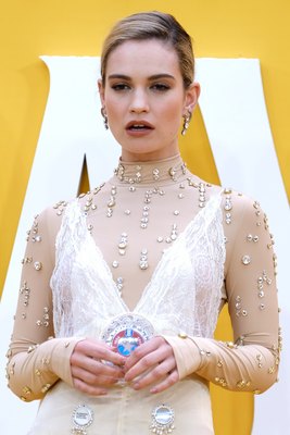 Lily James Poster 3857580