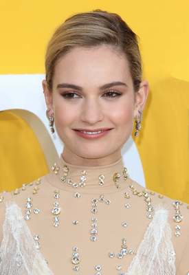 Lily James Poster 3857589