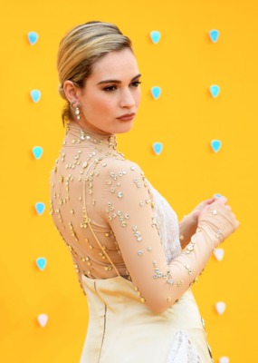 Lily James Poster 3857592
