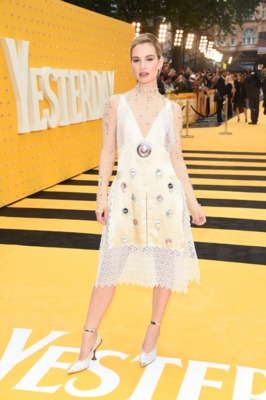 Lily James Poster 3857642