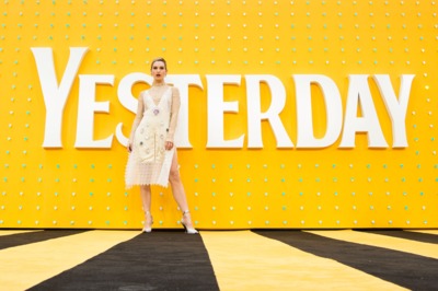 Lily James Poster 3857654