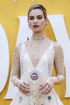 Lily James Poster 3857658
