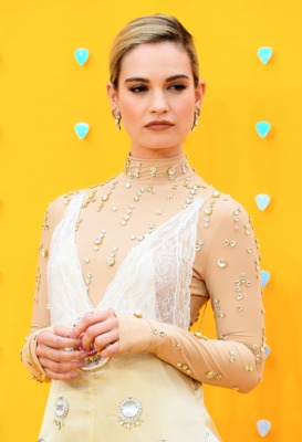 Lily James Poster 3857674