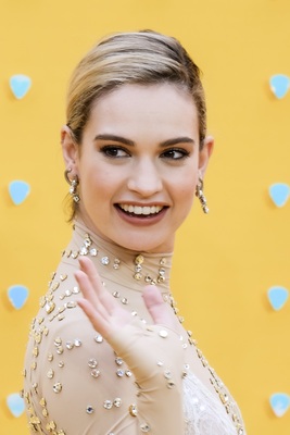 Lily James Poster 3857683