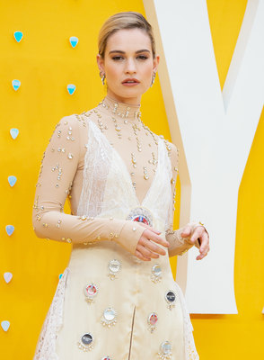 Lily James Poster 3877738