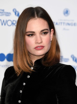 Lily James Poster 3905010