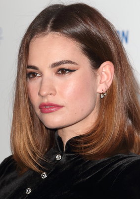 Lily James Poster 3905015