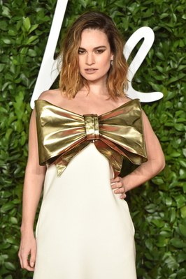 Lily James Poster 3905016