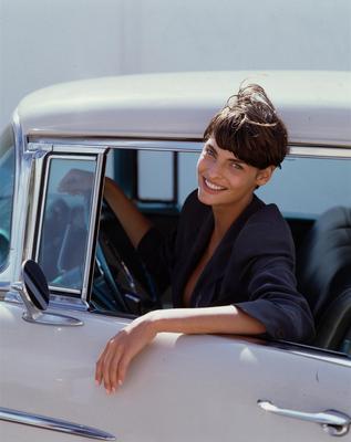 Linda Evangelista Poster 2133005