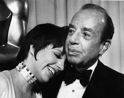 Liza Minnelli Poster 2669334